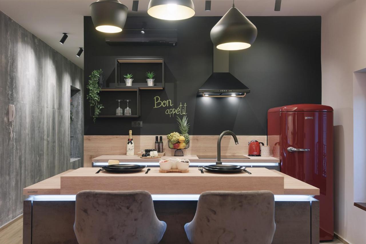 Apartment De 2020 With Free Parking Pula